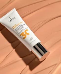 b7206a_DPEU_104_DAILY_PREVENTION_Pure_Mineral_Tinted_Moisturizer_SPF_30_Lifestyle_3